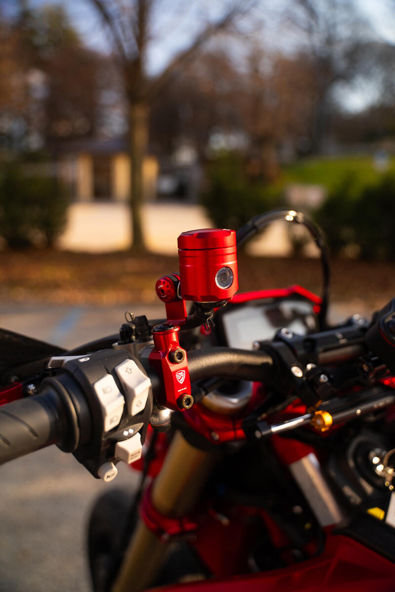 Brembo Master cylinder clamp with Mirror Mount thread M10 counter-clockwise